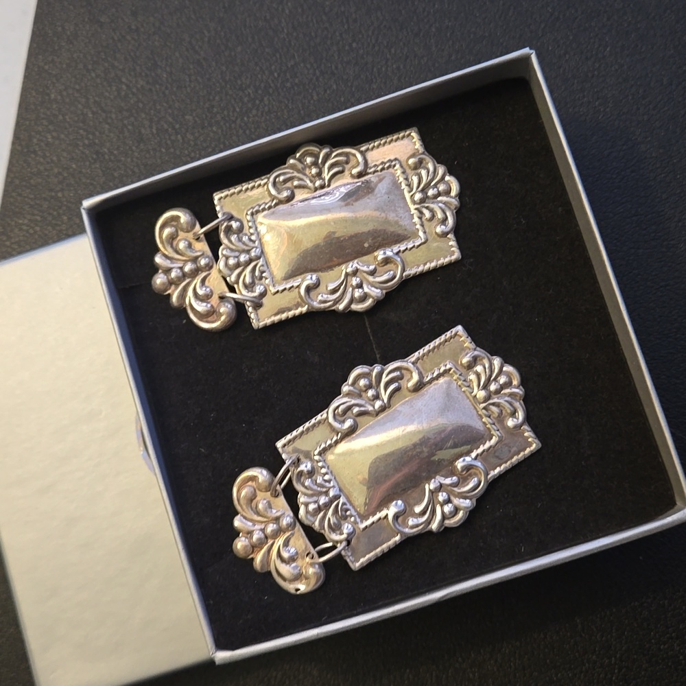 Beautiful Vintage Solid Silver Post Earrings, Exc… - image 1